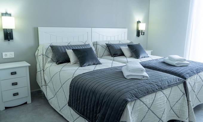 Fuentes de Leon Appartement | Tourist Apartments El Altozano