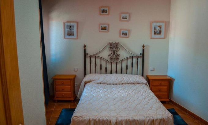 Navas de San Antonio Maison | maison de tourisme LA FRAGUA wiffi gratuit, 5 chambres 3 salles de bain animaux acceptés