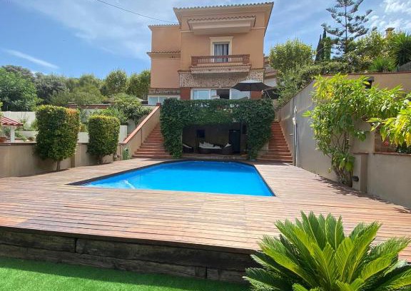 Sant Just Desvern Maison | TOWANDA HOUSE