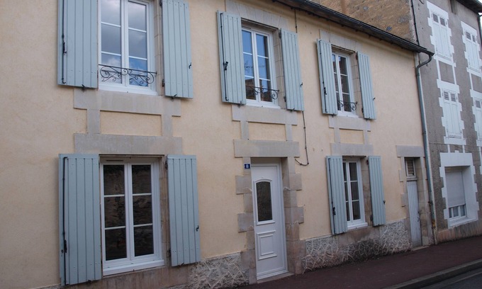 L'Isle-Jourdain Maison | MAISON DE VILLE TOUT CONFORT