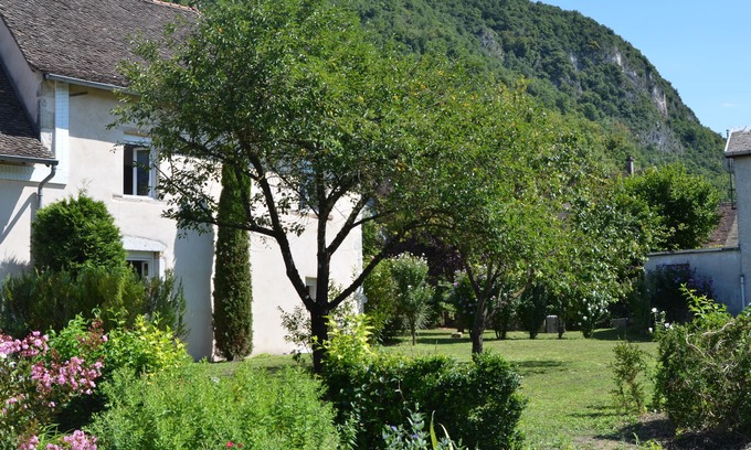 Saint-Benoit Maison | Maison de village dans corps de ferme, spacieuse, bien équipée, indépendante