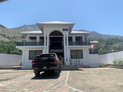 Chitral Maison | Town Inn Chitral Guest House