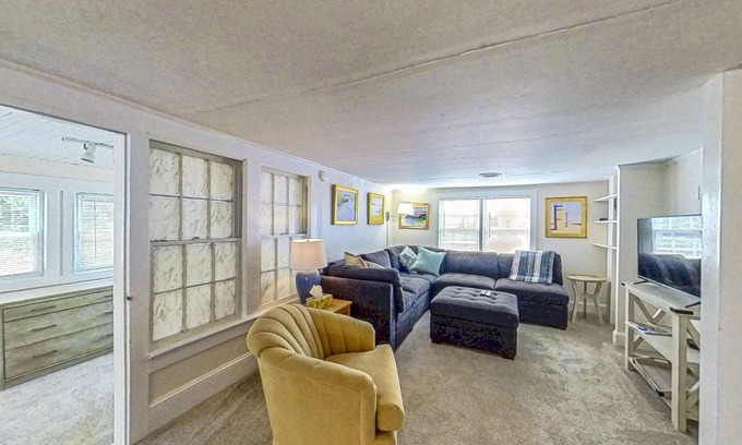 South Rehoboth Appartement | Town of Rehoboth Beach apartment w/patio, grill, 2 blocks from beach