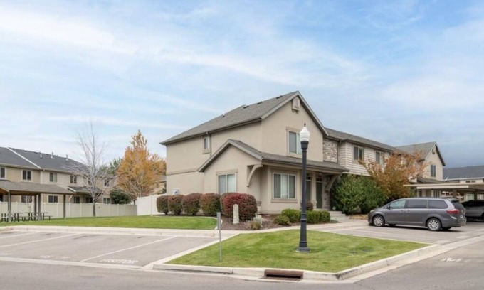 Vineyard Maison | Townhome- 5 Minutes to UVU