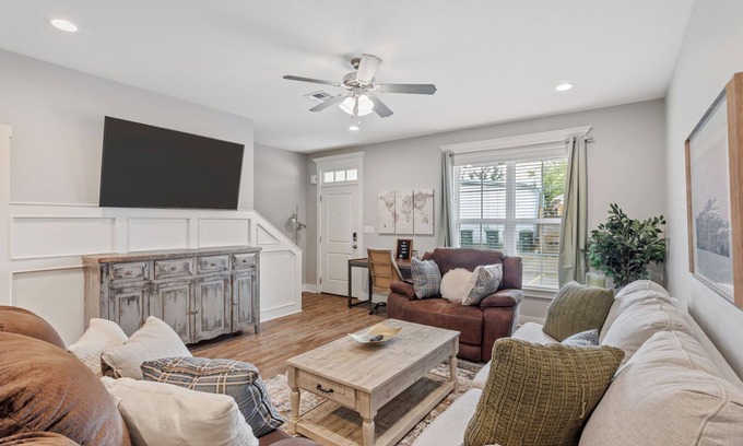 Lake Charles Appartement | Townhouse in Downtown Lake Charles