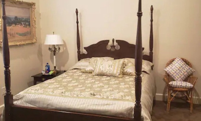 Park Central Maison | Townhouse private floor in million dollar neighborhood