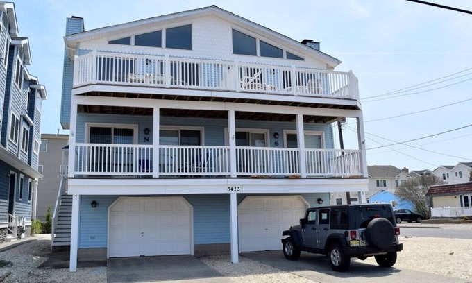 Sea Isle City Maison | 4 chambres, 2 maison de ville avec salle de bain complète pour 12 personnes