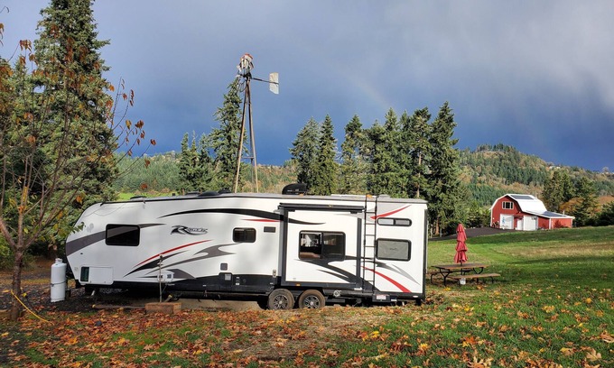 Crawfordsville Maison | Toyhauler trailer rental at Carsner Tree Farm (CTF)