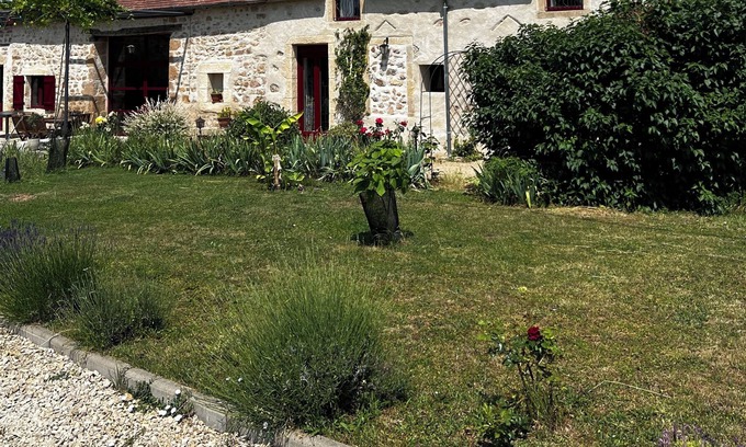 Saint-Pierre-les-Etieux Maison | Très Belle Longère au Calme Absolu