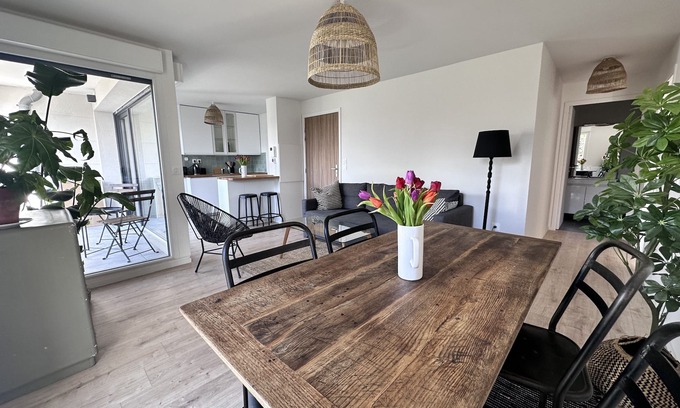 Romainville Appartement | Très bel appartement calme et lumineux à 20mn de Paris.