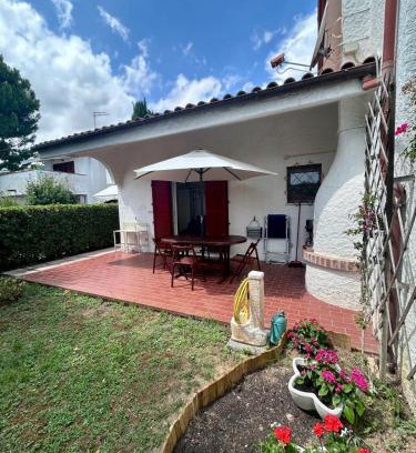 Villaggio Taunus Maison | Tra la luna e il mare - delizioso appartamento con giardino nella riviera del conero per un soggiorno felice