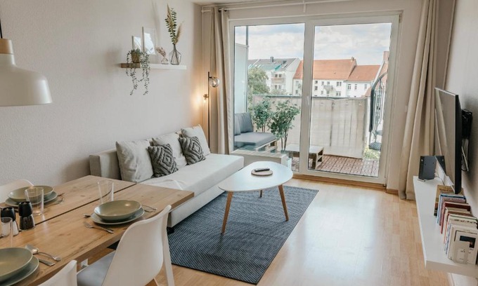 Zentrum-Nord Appartement | TRABER APARTMENTS 1 SZ Zentral Ruhig Balkon