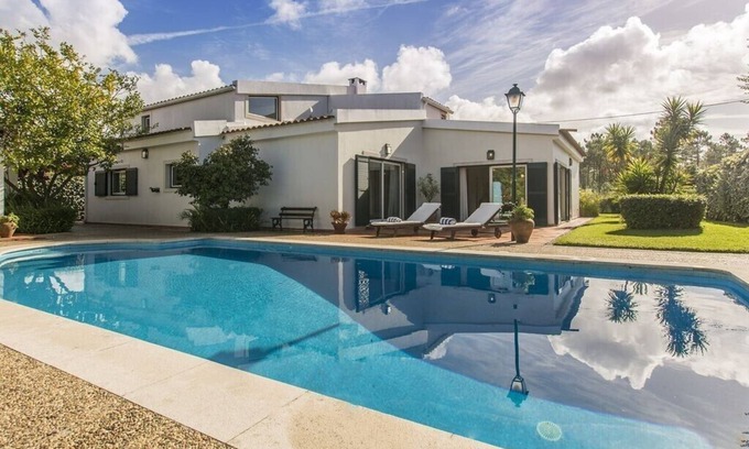 Belverde Villa | Villa traditionnelle Aroeira | Villa Goreti | 4 chambres | Quartier calme | Piscine privée