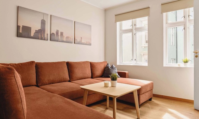 Bergen City Centre Appartement | Traditional Bergenhouse l Shared backyard l 24l7