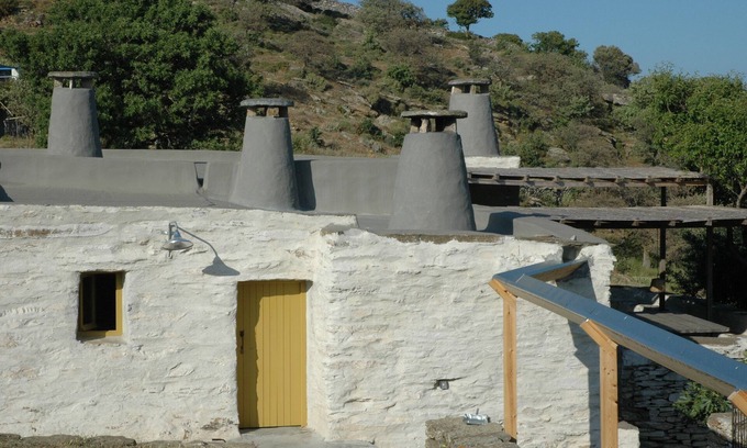 Kea Autre | FERME CYCLADIQUE TRADITIONNELLE DE L'ÎLE DE KEA, GRÈCE