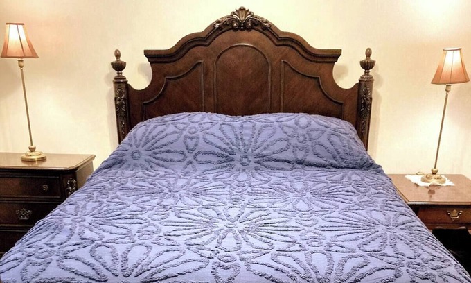 Forest Hills Appartement | Traditional decor, Off St Parking, Near CMU, Pitt, DT US OPEN