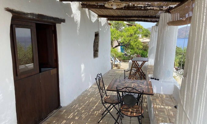Lipari Maison | House "Moon" - Live in an ancient Aeolian house