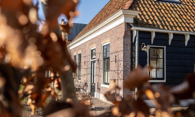 Landsmeer Lit Et Petit-Déjeuner | Traditional family apartment with garden at countryside Amsterdam