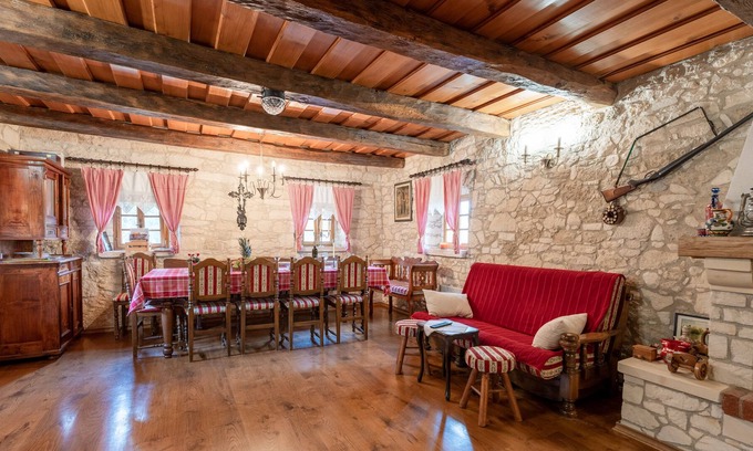Vinica Maison | Traditional House Golubić With Sauna, Vinica, Croatia