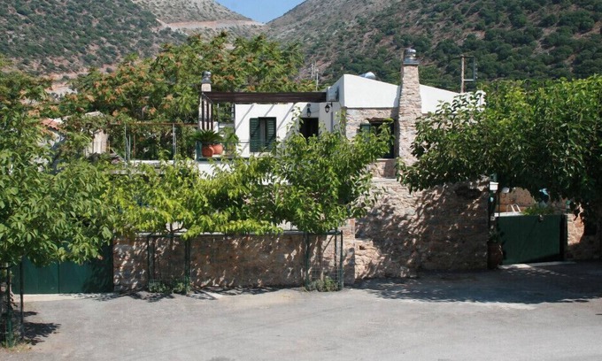 Vlichada Villa | Villa traditionnelle, piscine privée, atmosphère familiale