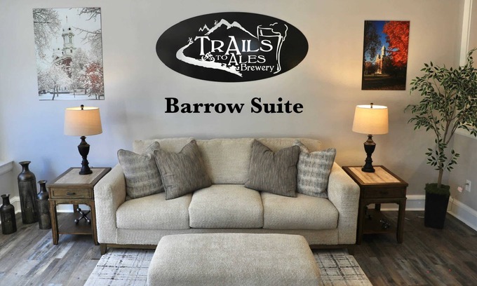 Franklin Appartement | Trails to Ales Barrow Suite 5