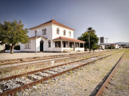 Beira Maison | Train Spot Guesthouse