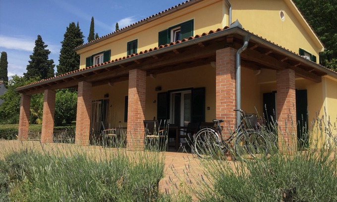 Strunjan Maison | Tramonto-Villa Aurora spacious, secluded sea view villa, outside wonderful Piran