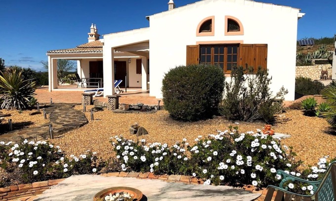 Silves Villa | Villa rurale écologique de 3 chambres avec piscine au Portugal, Algarve, Messines