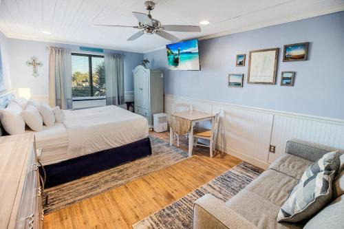 Litchfield by the Sea Appartement | Tranquil 3rd Flr Resort View King Room
