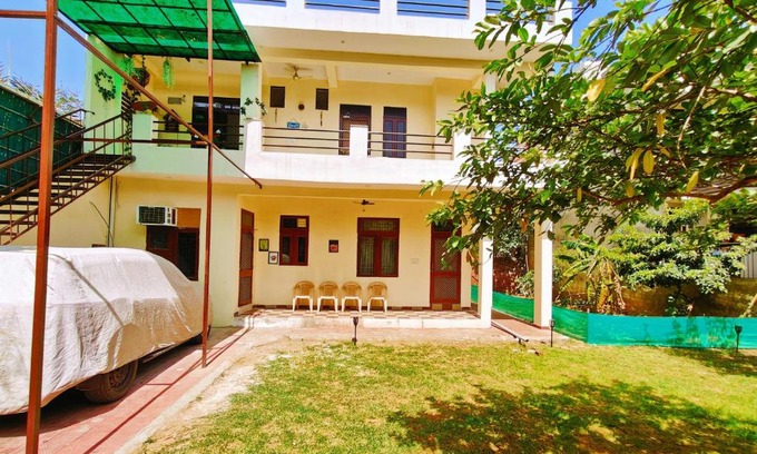 Vaishali Nagar Appartement | Tranquil Abode