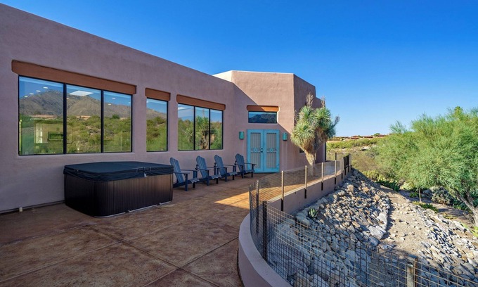 Sunrise Territory Estates Maison | Tranquil and Luxurious Guesthouse near hikes and trails in Tucson with Hot tub