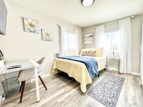 Normal Heights Appartement | Tranquil & Bright - Normal Heights Delight