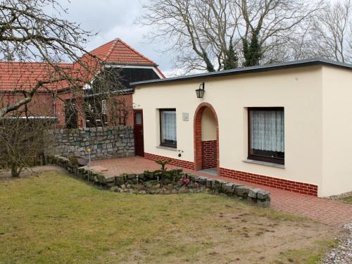 Alt Bukow Maison | Tranquil Bungalow in Alt Bukow