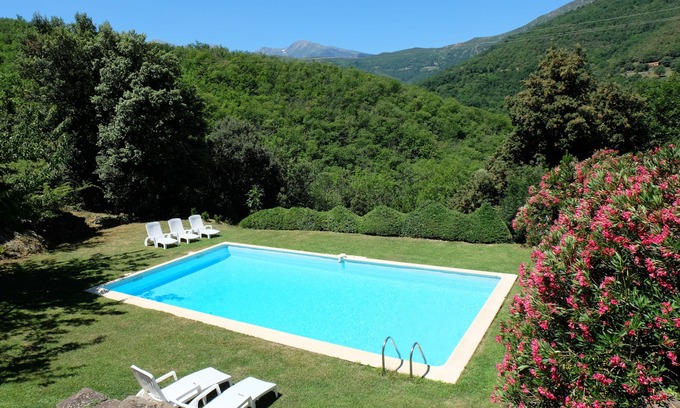 Prunet-et-Belpuig Maison | Cottage au calme. Piscine privée 10mx5m. 45min Ceret. 7 personnes (5 adultes)
