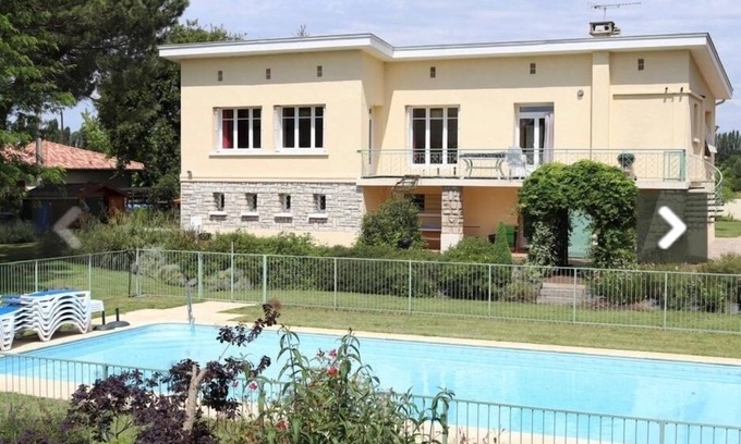 Le Ledat Appartement | Tranquil fishing & swimming spot on the River Lot