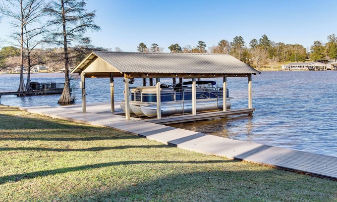 Andalusia Maison | Tranquil Gantt Lake Home w/ Deck & Patio!