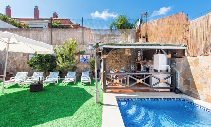 Benalmadena Maison | Maison tranquille à proximité des principales attractions, avec piscine, terrasse et jardin