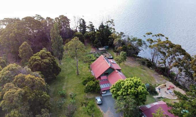 Deep Bay Maison | Tranquil Point