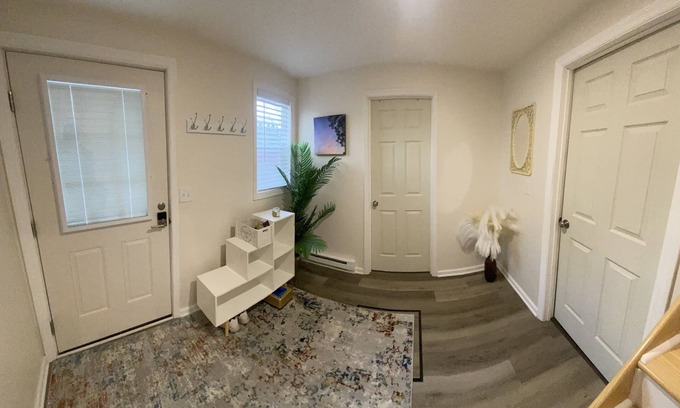 Town of Bethlehem Maison | Tranquil Retreat - Comfort and Convenience.