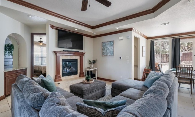 West San Antonio Maison | Tranquil Townhome