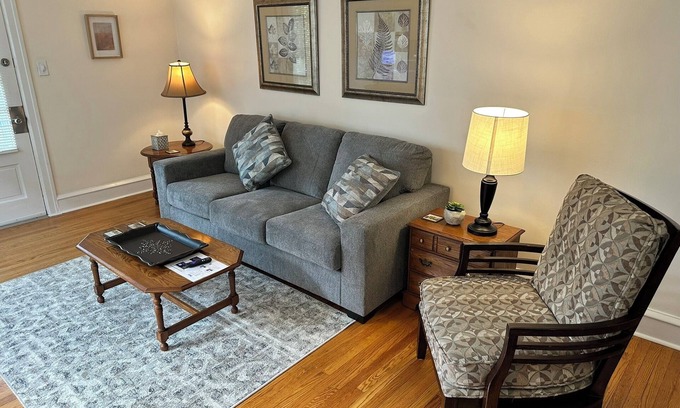 Bryn Mawr Appartement | Tranquil Two near Bryn Mawr College
