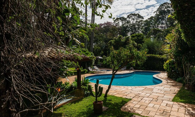 Braganca Paulista Autre | Tranquilidad y naturaleza, Wifi, TV por cable, sauna, piscina, baño y ajuar.