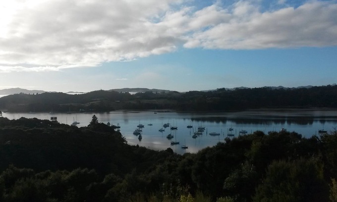 Opua Appartement | Tranquillité et vue imprenable à seulement quelques minutes de l'animation de Paihia
