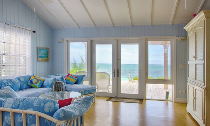 Bahama Palm Shores Cottage | Tranquility Beach Cottage. . . Droit Privé, Au calme, sur la plage!