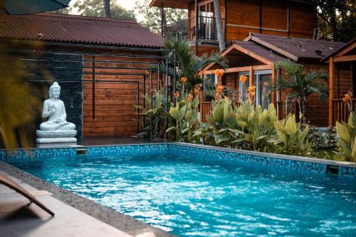 Saipem Station Balnéaire | Tranquill Riverside Luxury Cottages With Bathtub, Candolim