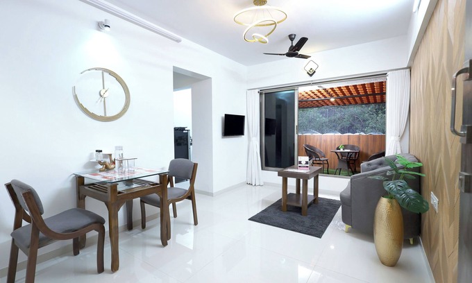 Andheri East Appartement | Transit Stay 1BHK Best for Meetings Layovers &Work
