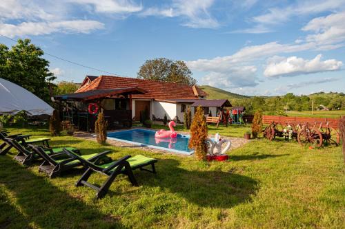 Bratca Maison | Transylvanian Home - Mountain View, BBQ & Pool