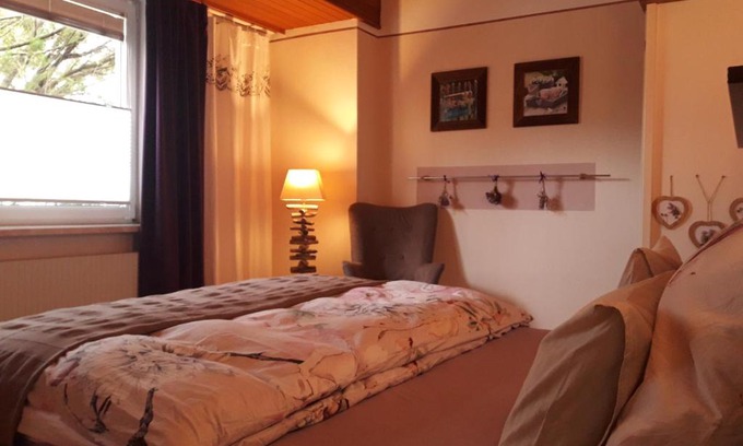 Linz Appartement | Traumapartment Pöstlingberg, reservierter Parkplatz, 4 Schlafzimmer