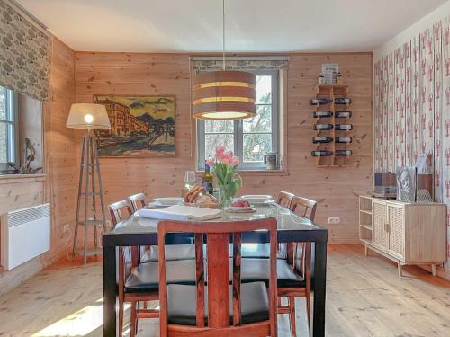 Luckow Maison | traumHaff Ungewöhnliches Segelmacherhaus, Sauna, Kachelofen, Hund, 300m vom Wasser