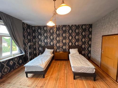Prettin Appartement | Traumhaft schöne Unterkunft am Elbe Radweg, See